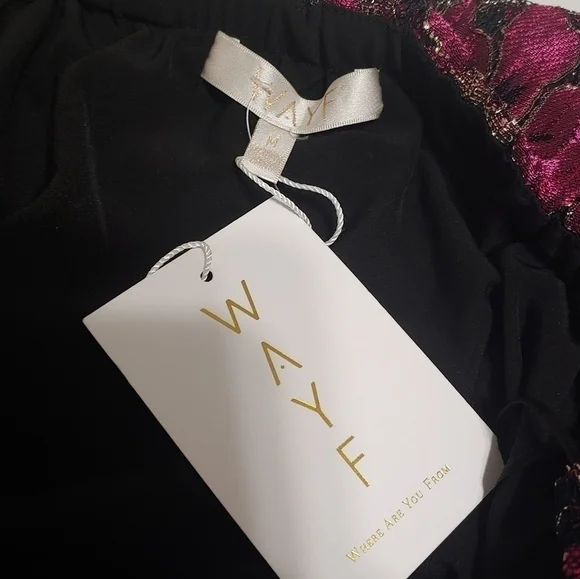 NWT WAYF Lacey Fuschia one shoulder floral dress Med - Picture 6 of 10